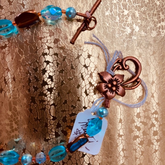 Artisan Crafted Aqua blue multi crystal Lariat necklace with matching Bracelet - Picture 5 of 13